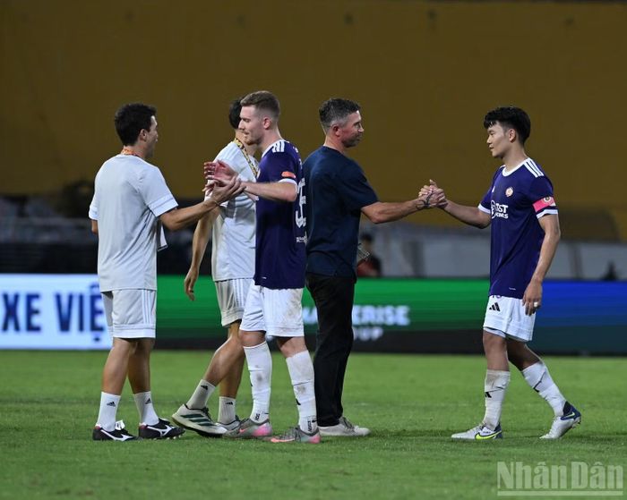 Thầy trò huấn luyện viên Harry Kewell giành chiến thắng thứ hai liên tiếp.