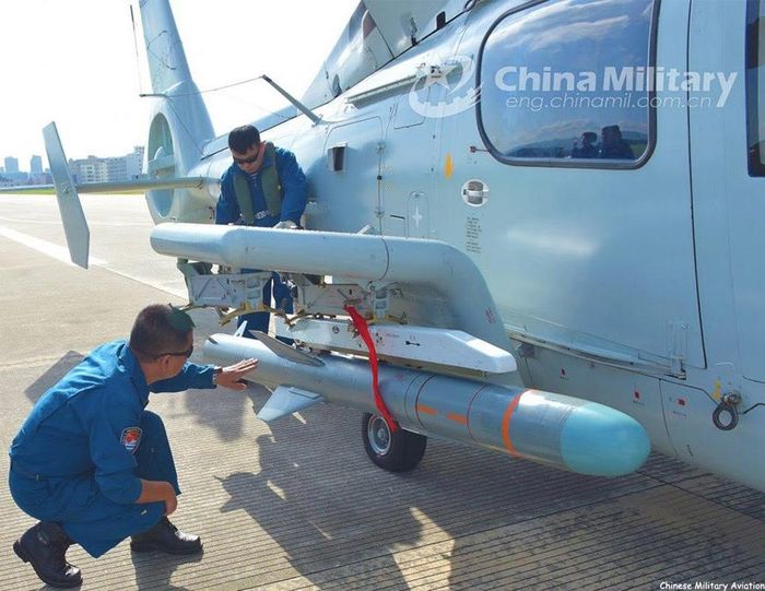 Trực thăng chống hạm Harbin Z-9D của Hải quân Trung Quốc được trang bị tên lửa YJ-9. Ảnh: International Defence Analysis