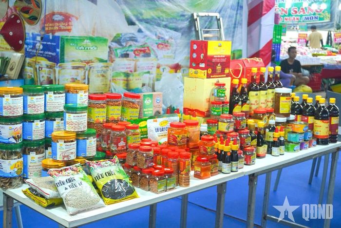 Hội chợ tạo dấu ấn trưng bày đa dạng các sản phẩm thuộc chương trình mỗi xã một sản phẩm (OCOP).