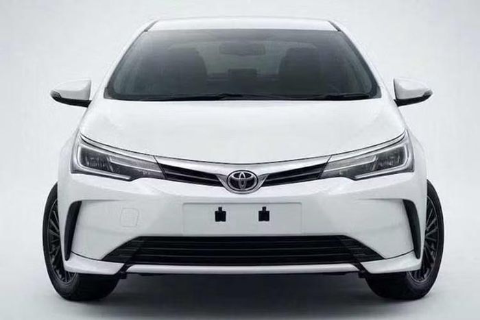 Đáng tiếc là động cơ của Toyota Corolla Altis 2027 không có gì thay đổi. Xe vẫn có 2 tùy chọn động cơ xăng với dung tích 1.6L và 1.8L như trước. Động cơ xăng 4 xi-lanh, dung tích 1.6L cho công suất tối đa 120 mã lực và mô-men xoắn cực đại 154 Nm.