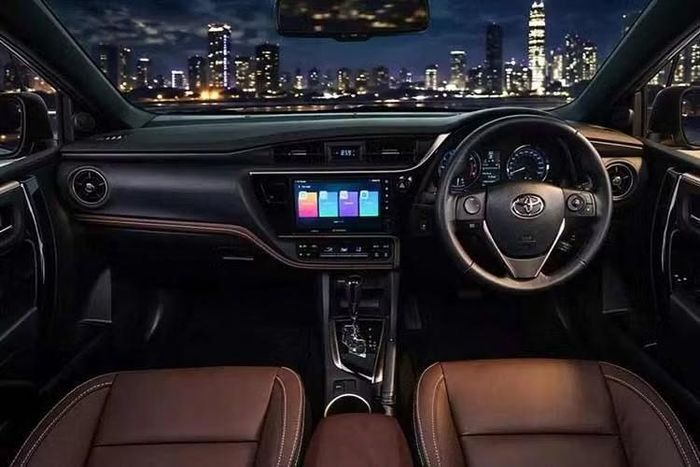 Động cơ kết hợp với hộp số sàn 6 cấp hoặc hộp số tự động CVT-i 7 cấp cùng hệ dẫn động cầu trước (FWD). Trong khi đó, động cơ xăng 4 xi-lanh, dung tích 1.8L sản sinh công suất tối đa 138 mã lực và mô-men xoắn cực đại 173 Nm. Động cơ này chỉ đi với hộp số tự động CVT-i 7 cấp.