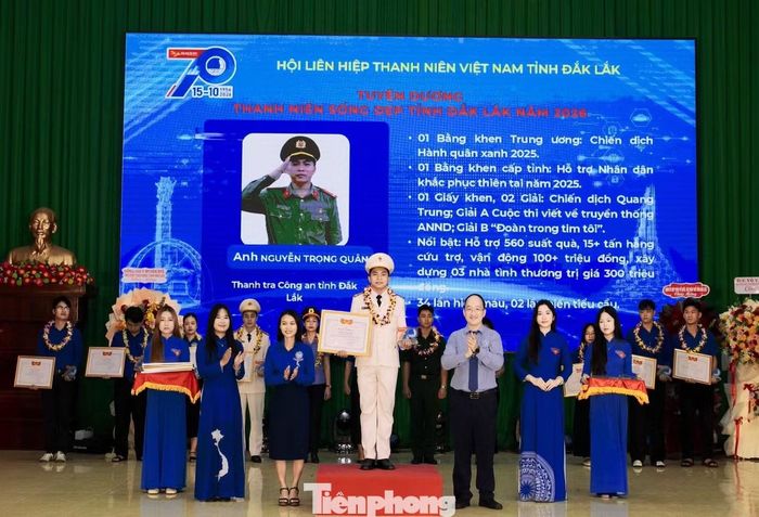  Trung úy Nguyễn Trọng Quân được Tỉnh Đoàn Đắk Lắk tuyên dương gương “Thanh niên sống đẹp﻿” năm 2026. 