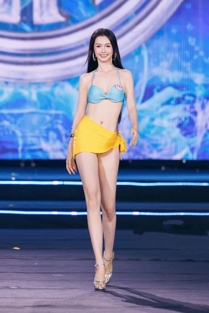 Nguyễn Thái Anh Thư tự tin trình diễn trong phần thi áo tắm. Ngay trước đêm chung khảo, Anh Thư gặp sự cố vấp ngã khi ráp sân khấu. Cô không thể tham gia đêm tổng duyệt trước chung khảo. Tuy vậy, người đẹp Đồng Tháp vẫn giữ tinh thần lạc quan, tự tin trình diễn. "Tôi có chút lo lắng, hụt hẫng khi bất ngờ gặp sự cố nhưng nhanh chóng lấy lại tinh thần nhờ sự động viên của các bạn thí sinh và sự chăm sóc chu đáo của ban tổ chức", cô nói.