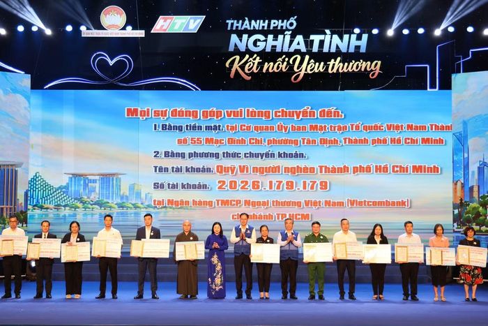 Chương trình “Thành phố nghĩa tình - Kết nối yêu thương” năm 2026 nhận được đăng ký ủng hộ hơn 165 tỷ đồng vào nguồn quỹ để triển khai các hoạt động an sinh xã hội trong thời gian tới.