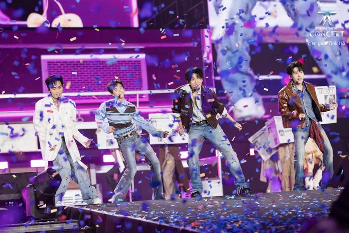  Loạt sân khấu đỉnh cao của concert Tinh hà say hi. 
