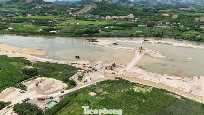 Một mỏ cát tại Quảng Ngãi.