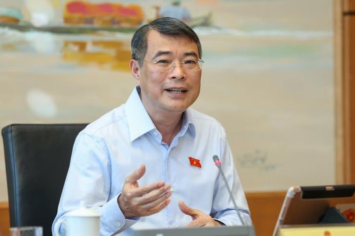 Thủ tướng Lê Minh Hưng phát biểu tại phiên thảo luận. Ảnh: Như Ý.
