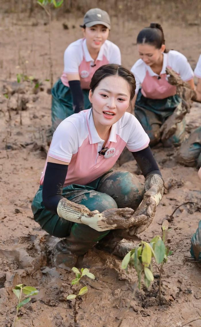 Theo Gia Linh, Hoa hậu Việt Nam là cơ hội để cô học hỏi, trải nghiệm và gặp gỡ những người truyền cảm hứng.