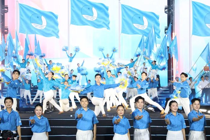 Tổ khúc nghệ thuật “Thanh âm Lên đàng” tại chương trình kỷ niệm.