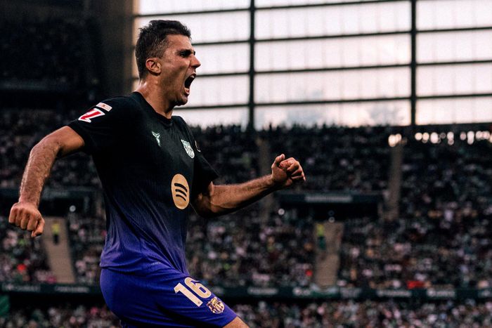 Rodri “mở tài khoản” trong màu áo Barca. Ảnh: FCB