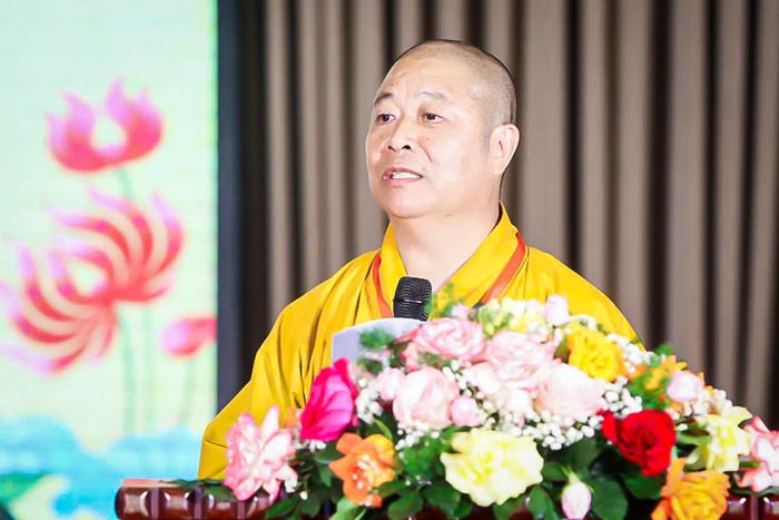 Hòa thượng Thích Thọ Lạc phát biểu.