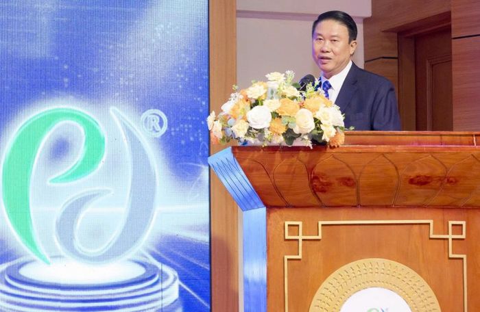 PGS Trần Đình Hà chia sẻ về ung thư gan. Ảnh: D. Ly.