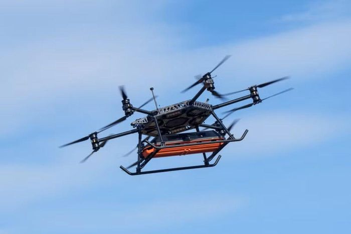 UAV StarGate cứu thương bay thử nghiệm hôm 14/10 với tải trọng 150kg. Ảnh: Militarnyi.