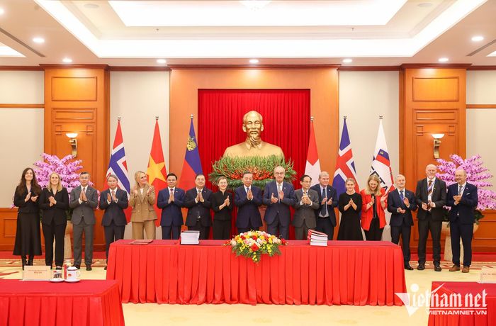 Các đại biểu tại Lễ ký kết