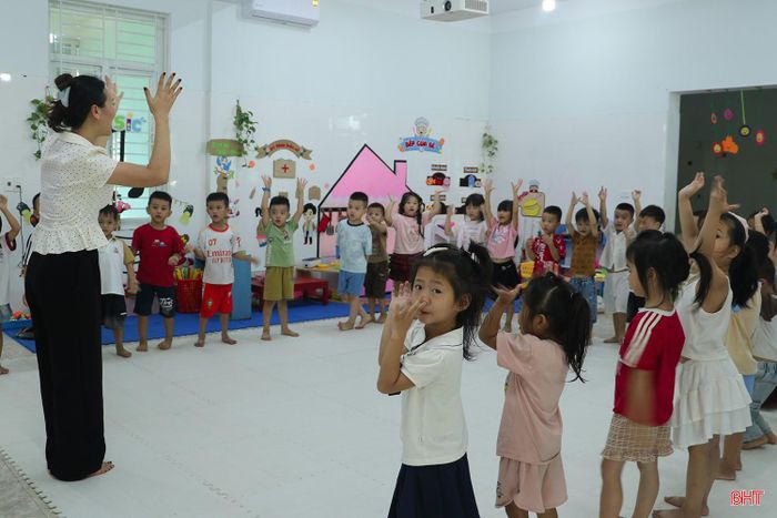 Trường Mầm non Hà Huy Tập (phường Hà Huy Tập) chú trọng công khai, minh bạch các khoản thu, chi, bảo đảm đúng quy định.
