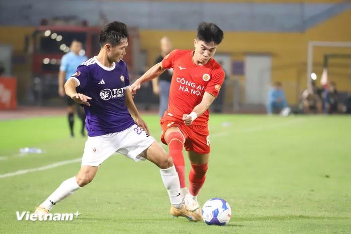 Công an Hà Nội 'tăng tốc' trong những phút tiếp theo để tìm bàn gỡ hòa. (Ảnh: Việt Anh/Vietnam+)