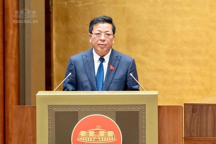 Bộ trưởng Bộ Xây dựng Trần Hồng Minh (Ảnh: Media Quốc hội).
