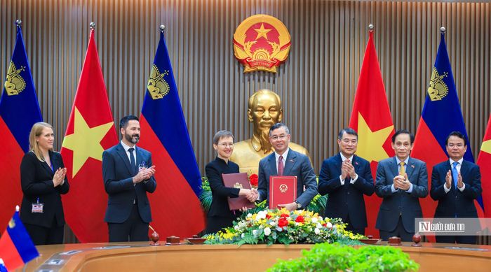 Sau hội đàm là Lễ ký Hiệp định thuế giữa Việt Nam và Liechtenstein.