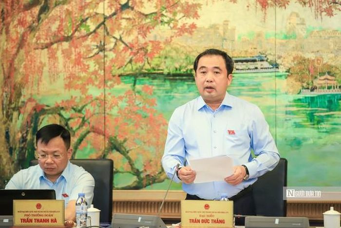 Bí thư Thành ủy, Trưởng Đoàn đại biểu Quốc hội Thành phố Hà Nội cũng nhấn mạnh dư địa vay nợ công không đồng nghĩa với việc chi tiêu không giới hạn (Ảnh: Hữu Thắng).