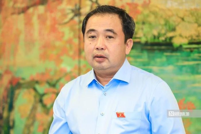 Bí thư Thành ủy, Trưởng Đoàn đại biểu Quốc hội Thành phố Hà Nội Trần Đức Thắng phát biểu tại phiên thảo luận tổ chiều ngày 18/10 (Ảnh: Hữu Thắng).