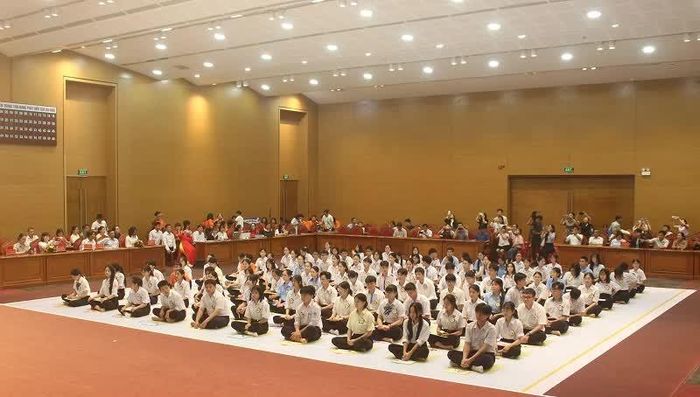 100 học sinh đến từ 41 đơn vị giáo dục trong tỉnh Gia Lai tham gia tranh tài.