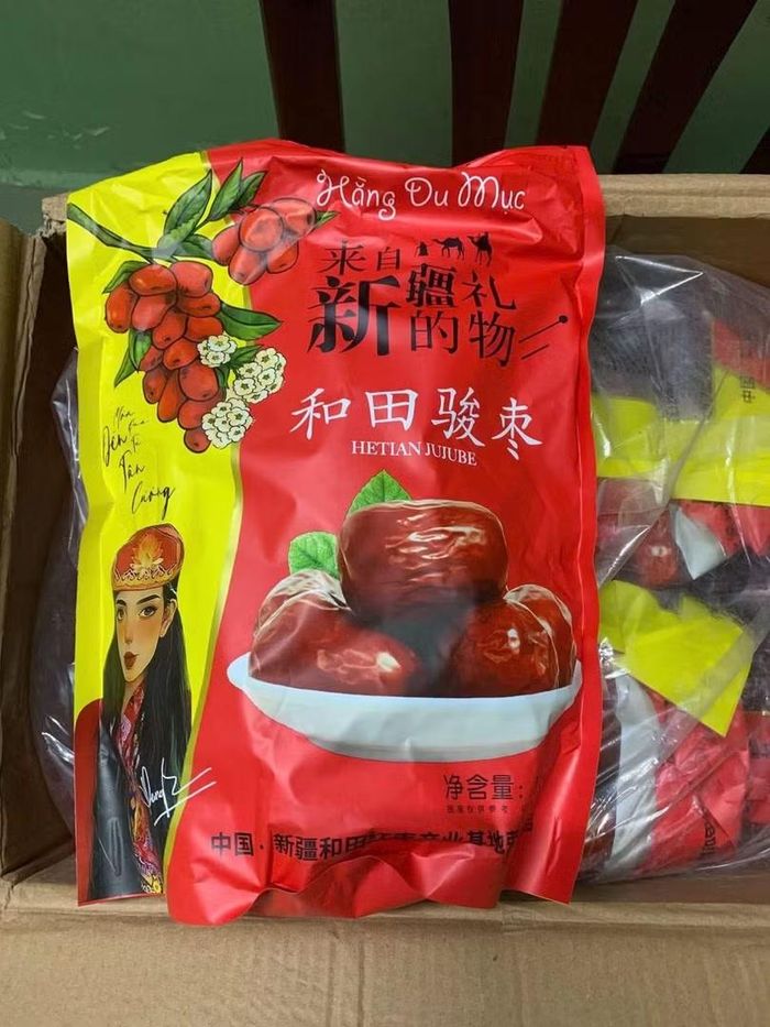 Tôn Bằng kinh doanh trái phép nhãn hiệu táo đỏ "Hằng Du Mục". Ảnh: Bộ Công an.
