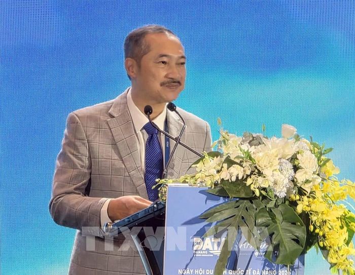 Ông Cao Trí Dũng, Chủ tịch Hiệp hội Du lịch Đà Nẵng phát biểu tại chương trình Không gian Business & Kết nối B2B. Ảnh: Trần Lê Lâm - TTXVN