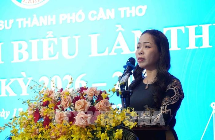 Bà Đặng Kim Hoa, Phó Cục trưởng Cục Bổ trợ tư pháp, Bộ Tư pháp phát biểu tại Đại hội. Ảnh: Thanh Liêm - TTXVN