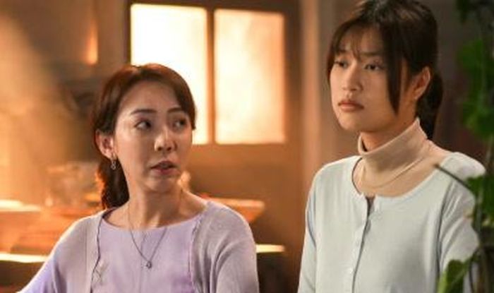 Thu Trang khẳng định năng lực đạo diễn với Nụ Hôn Bạc Tỷ, bộ phim đạt doanh thu gần 212 tỷ đồng. 