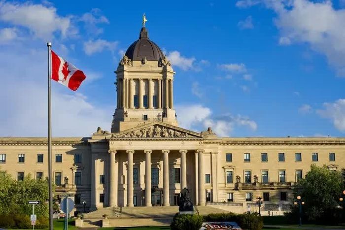 Tòa nhà lập pháp Manitoba, một công trình mang tính biểu tượng ở Winnipeg. Ảnh: benedek/Getty Images