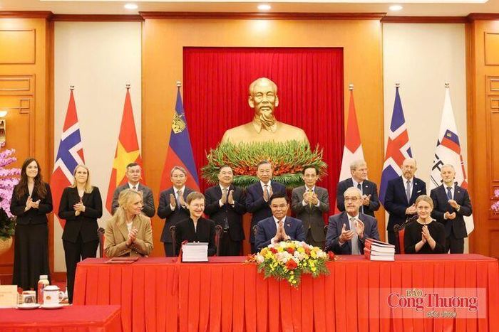 Việt Nam cùng đại diện các nước thành viên Hiệp hội Mậu dịch tự do châu Âu (EFTA) chính thức ký kết hiệp định thương mại tự do.