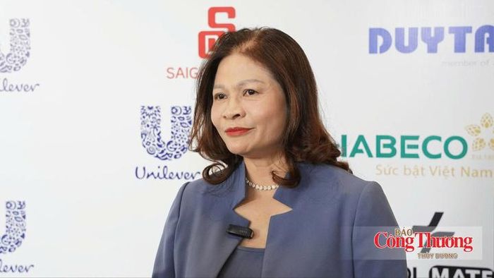 Bà Nguyễn Thị Thanh Hà, Phó Chủ tịch Thường trực Hiệp hội Doanh nghiệp tỉnh Hưng Yên, Tổng Giám đốc Công ty Cổ phần Thương mại và Dịch vụ TMC Việt Nam.