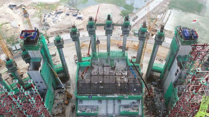 Dự kiến, sân vận động này sẽ được hoàn tất vào tháng 7/2027, sớm hơn một năm so với mục tiêu ban đầu là tháng 8/2028. 