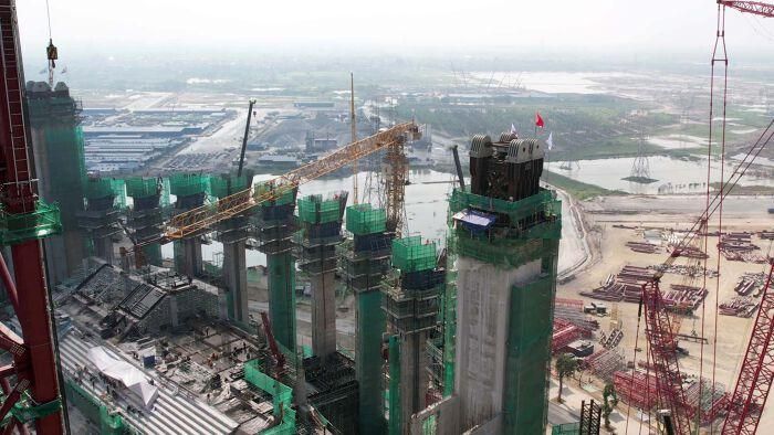 Phần kết cấu bê tông cốt thép dự kiến hoàn thành vào tháng 12/2026. 