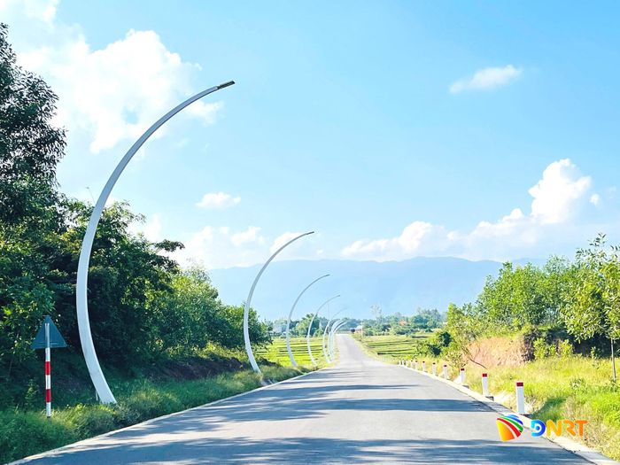 Một đoạn tuyến đã hoàn thiện các hạng mục. Ảnh: CÔNG TÚ - PHI THÀNH