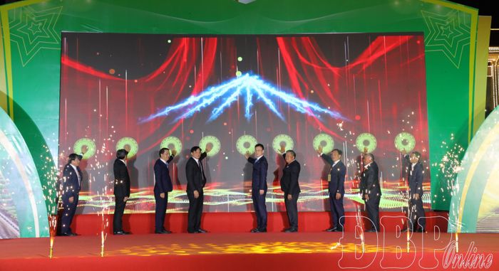 Hội chợ Thương mại quốc tế Điện Biên năm 2026 khai mạc tối 17/10 tại Quảng trường 7/5, phường Điện Biên Phủ, tỉnh Điện Biên.