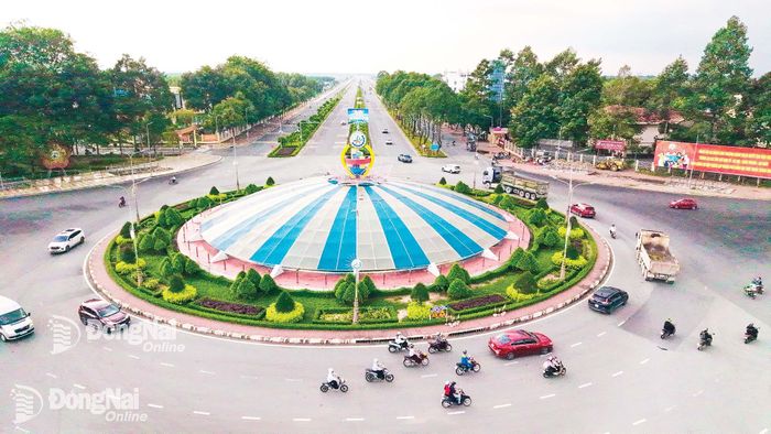 Trung tâm phường Nhơn Trạch mang dáng dấp đô thị hiện đại.
