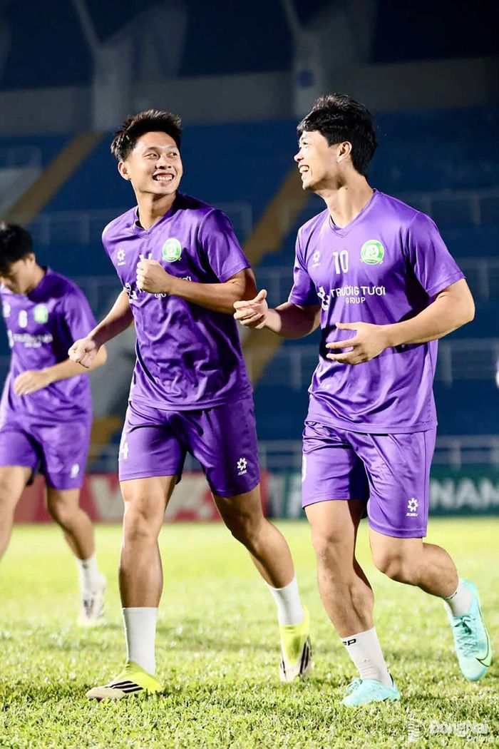 Công Phượng cần có nhiều cơ hội tiếp cận khung thành hơn để giúp câu lạc bộ thành phố Đồng Nai ghi điểm. Ảnh: Nguyễn Tấn