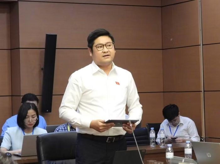  ĐB Vũ Hồng Quân cho rằng một trong những nguyên nhân khiến doanh nghiệp nhỏ và vừa khó vay vốn là hồ sơ, sổ sách kế toán chưa minh bạch, việc kê khai chưa đầy đủ và chuẩn mực. Ảnh: Đoàn ĐBQH tỉnh Gia Lai 
