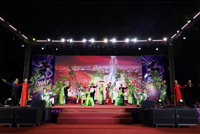 Tiết mục văn nghệ chào mừng