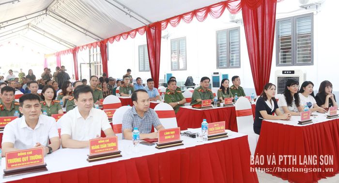 Các đại biểu dự chương trình