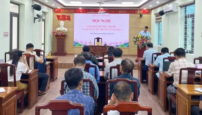 Thông qua hội nghị tuyên vận hằng tháng, xã Hợp Thành kịp thời cung cấp thông tin cho đội ngũ tuyên truyền viên, đồng thời nắm tình hình ở cơ sở.