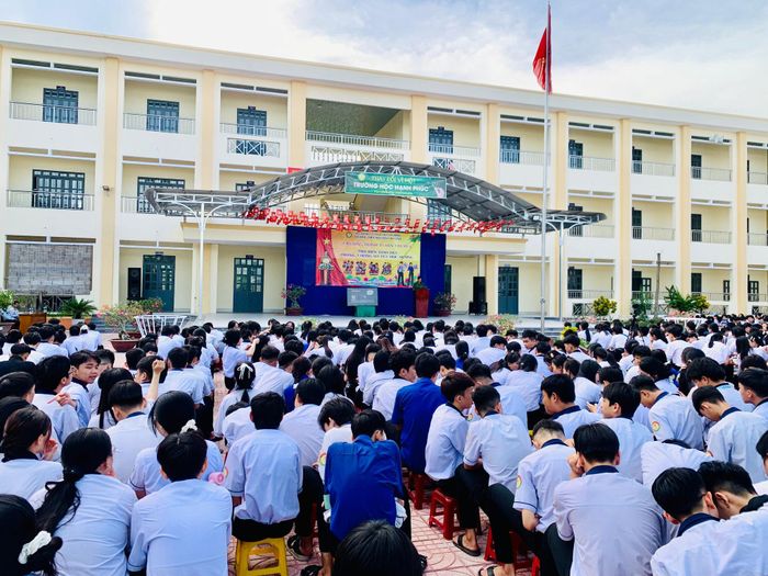 Chương trình tuyên truyền phổ biến, giáo dục phòng, chống ma túy học đường tại Trường THPT Nguyễn Văn Linh