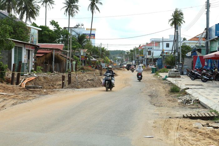 Một số đoạn thuộc dự án Sửa chữa, nâng cấp đường Nguyễn Đình Chiểu, đường Huỳnh Thúc Kháng đang được nhà thầu tập trung thi công
