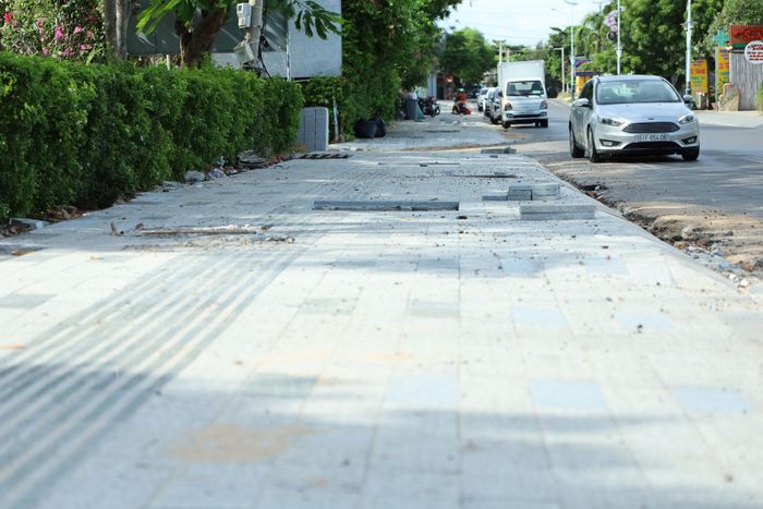 Đơn vị thi công đã lát vỉa hè đường Nguyễn Đình Chiểu