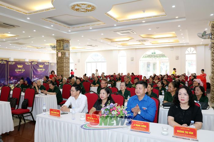 Các đại biểu dự chương trình tri ân