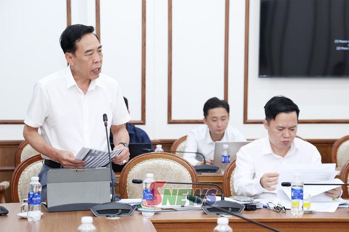 Đồng chí Giám đốc Sở Công Thương phát biểu tại hội nghị.
