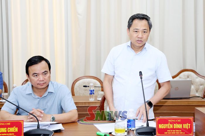 Đồng chí Phó Bí thư Tỉnh ủy, Chủ tịch UBND tỉnh, phát biểu tại hội nghị.