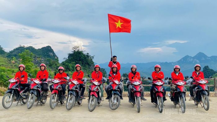 Dự kiến vào ngày 21/10, sẽ có khoảng 100 xe mô tô, xe máy đi qua đèo Mã Pì Lèng để quảng bá Cao nguyên đá Đồng Văn.