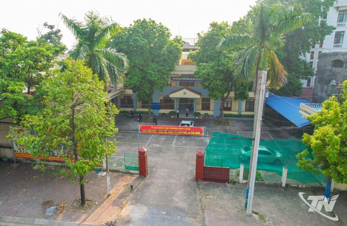 UBND phường Cải Đan cũ đang được sử dụng làm điểm thư viện cộng đồng, nhà văn hóa tổ dân phố 10 và điểm sinh hoạt văn nghệ, thể thao phường Sông Công.